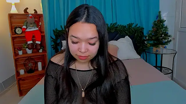 Snapshot of Kris_top_Lee chatting on December 2024 02:14:01 AM Kris top Lee online show from December 2024 02:14:01 AM