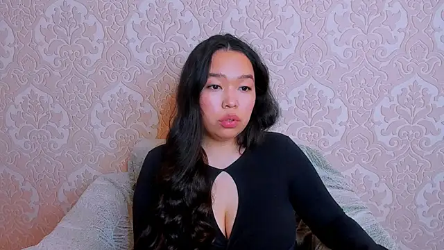 Snapshot of Kris_top_Lee chatting on April 2026 06:20:01 AM Kris top Lee online show from April 2026 06:20:01 AM