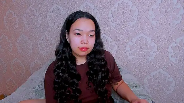 Snapshot of Kris_top_Lee chatting on April 2026 02:24:01 AM Kris top Lee online show from April 2026 02:24:01 AM