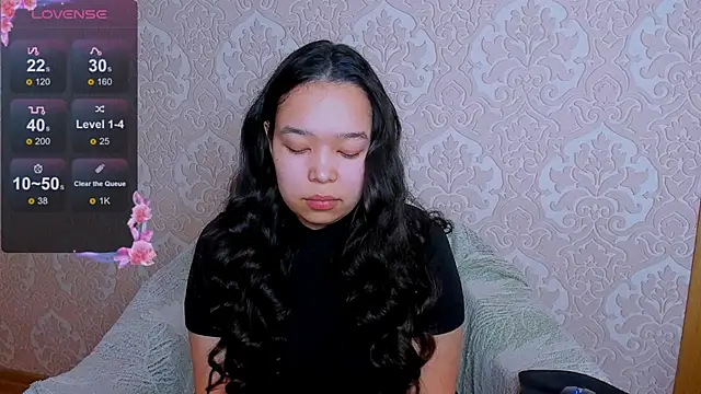 Snapshot of Kris_top_Lee chatting on April 2026 05:30:01 AM Kris top Lee online show from April 2026 05:30:01 AM