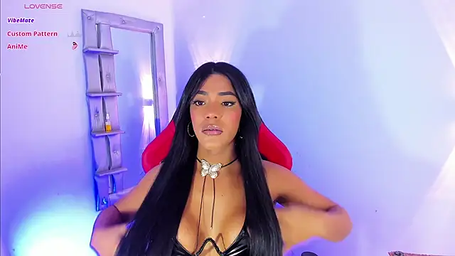 Snapshot of Fenty_XX chatting on December 2025 07:02:02 AM Fenty XX online show from December 2025 07:02:02 AM