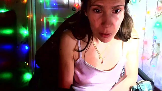 Ladywinter online show from April 2026 06:32:01 PM