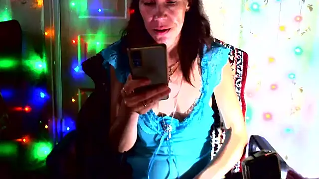 Snapshot of Ladywinter chatting on June 2026 03:44:02 PM Ladywinter online show from June 2026 03:44:02 PM
