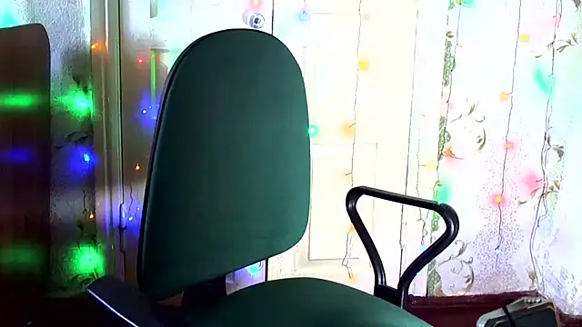 Snapshot of Ladywinter chatting on May 2026 06:24:02 AM Ladywinter online show from May 2026 06:24:02 AM