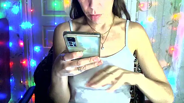 Snapshot of Ladywinter chatting on November 2025 06:56:02 PM Ladywinter online show from November 2025 06:56:02 PM