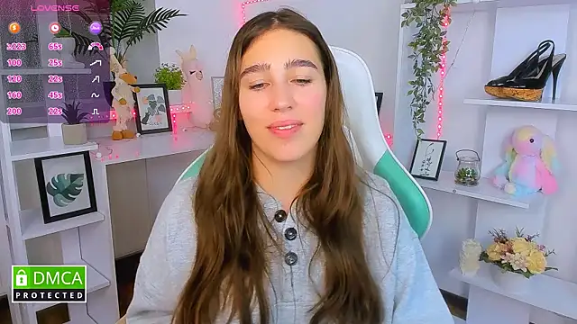  Eliizabeth  online show from October 2025 09:46:02 PM