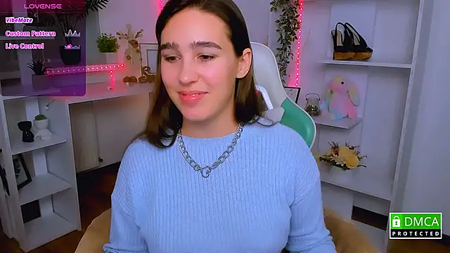  Eliizabeth  online show from November 2025 09:52:01 PM