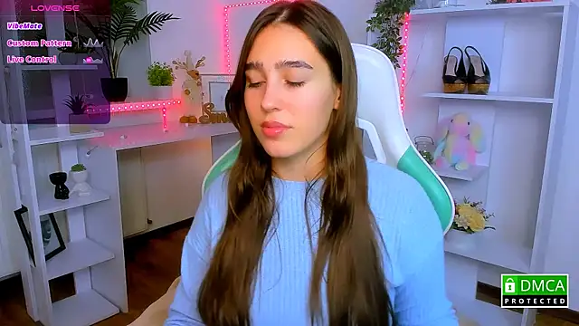  Eliizabeth  online show from November 2025 09:26:02 PM