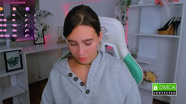  Eliizabeth  online show from October 2025 10:27:01 PM