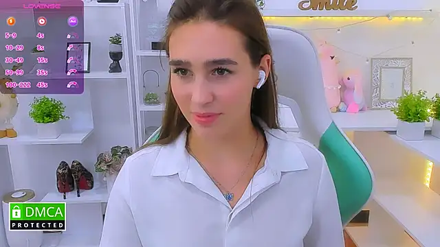  Eliizabeth  online show from September 2025 09:20:02 PM