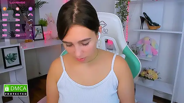  Eliizabeth  online show from October 2025 11:27:02 PM