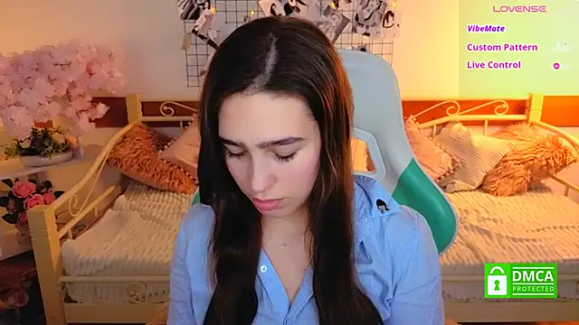  Eliizabeth  online show from February 2026 10:40:01 PM