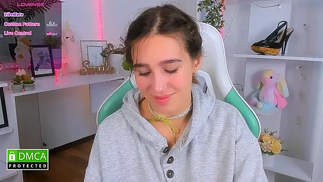  Eliizabeth  online show from October 2025 08:54:01 PM