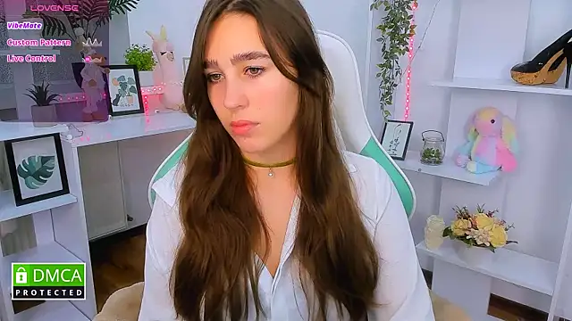  Eliizabeth  online show from October 2025 09:04:02 PM