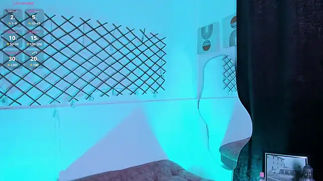 emma woods  online show from February 2025 12:44:01 PM