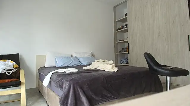 roxana collins online show from March 2026 02:42:02 PM