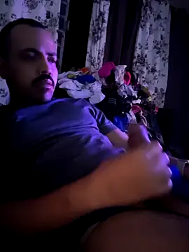 KingZilla2023 online show from March 2026 04:34:02 AM