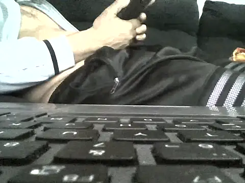 KingZilla2023 online show from December 2025 11:48:02 PM