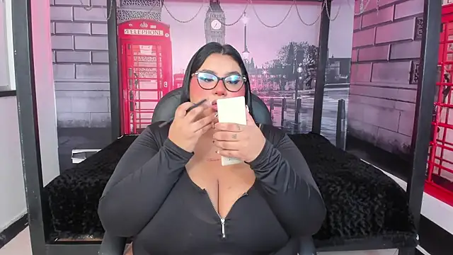 Snapshot of tifanny_bigboobs11 chatting on April 2026 10:00:02 AM tifanny bigboobs11 online show from April 2026 10:00:02 AM