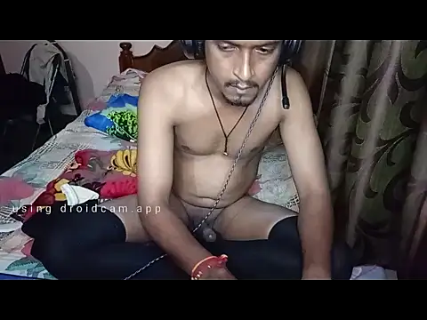 Snapshot of Sexypavi09 chatting on September 2025 06:33:01 PM Sexypavi09 online show from September 2025 06:33:01 PM