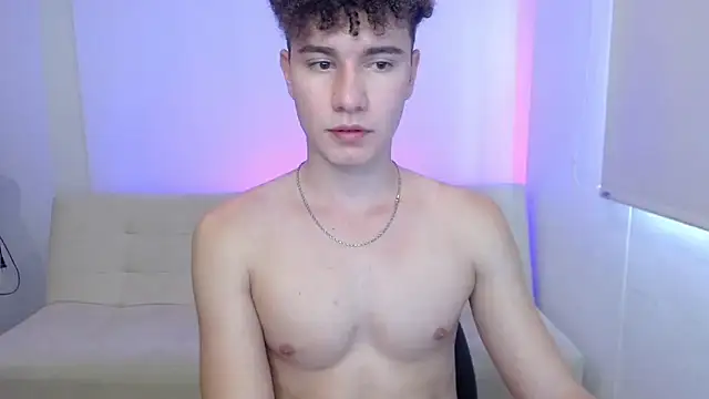 adrian morelly online show from June 2026 06:57:01 PM