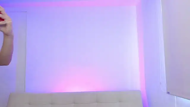 adrian morelly online show from April 2026 06:10:02 PM