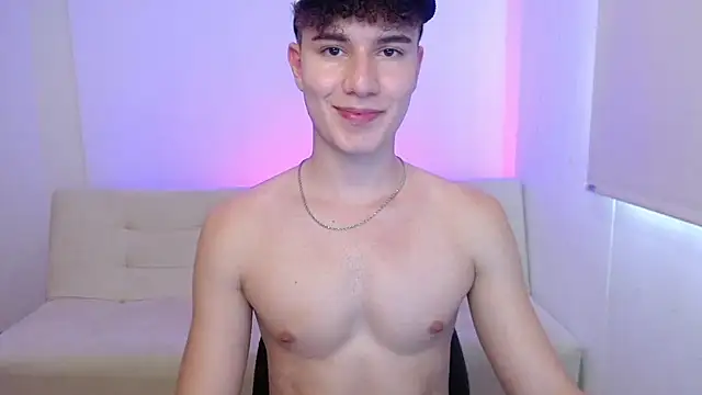 adrian morelly online show from April 2026 08:57:02 PM