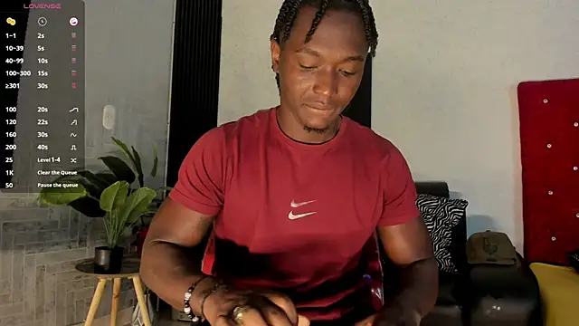 Snapshot of DannSmmith chatting on December 2025 11:20:02 AM DannSmmith online show from December 2025 11:20:02 AM