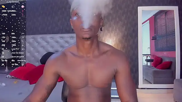 Snapshot of DannSmmith chatting on November 2025 01:04:01 PM DannSmmith online show from November 2025 01:04:01 PM