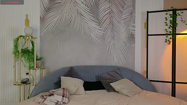 Marie Diaze online show from May 2026 05:14:02 AM
