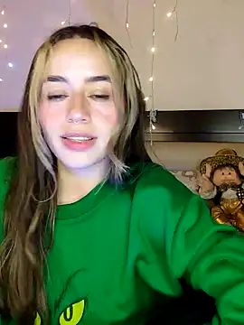 Snapshot of Natalia_Suarez chatting on December 2024 03:55:02 AM Natalia Suarez online show from December 2024 03:55:02 AM