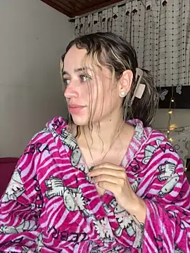 Snapshot of Natalia_Suarez chatting on March 2025 10:02:01 AM Natalia Suarez online show from March 2025 10:02:01 AM