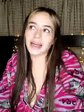 Snapshot of Natalia_Suarez chatting on January 2025 06:16:01 AM Natalia Suarez online show from January 2025 06:16:01 AM