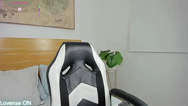 nataly rodri online show from November 2025 02:26:01 AM