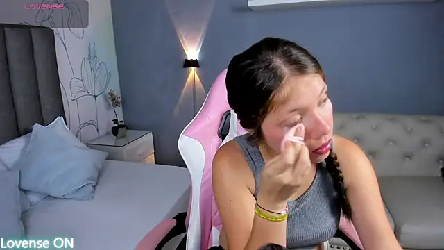 nataly rodri online show from September 2025 07:13:01 PM