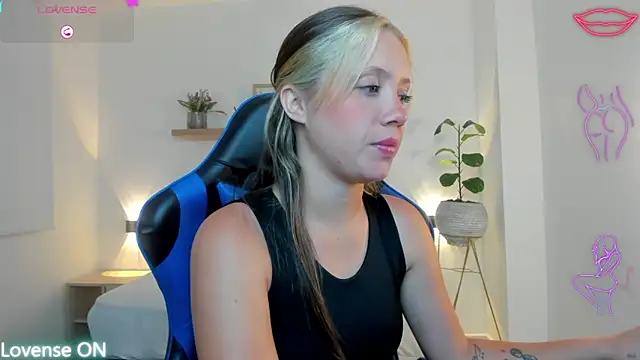 nataly rodri online show from April 2026 02:05:01 AM
