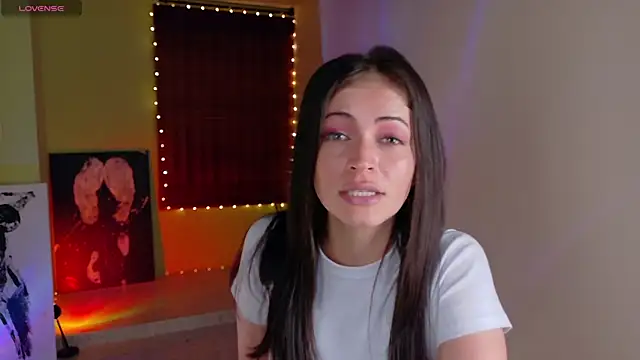 Snapshot of Emma__Blanco chatting on May 2026 08:06:03 PM Emma Blanco online show from May 2026 08:06:03 PM