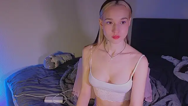 shey1i online show from February 2026 09:14:01 PM