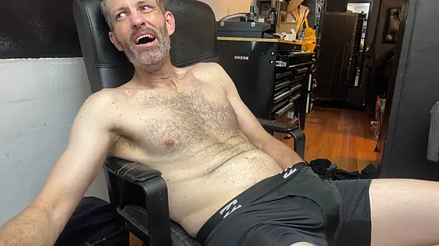 leanjamesdean online show from May 2026 11:31:01 PM
