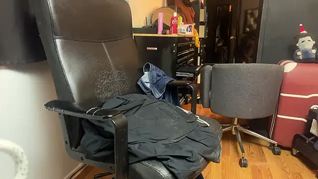 leanjamesdean online show from December 2025 02:39:02 AM