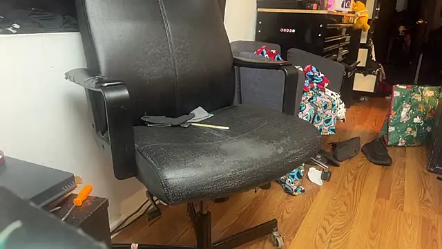 leanjamesdean online show from December 2025 12:11:01 AM