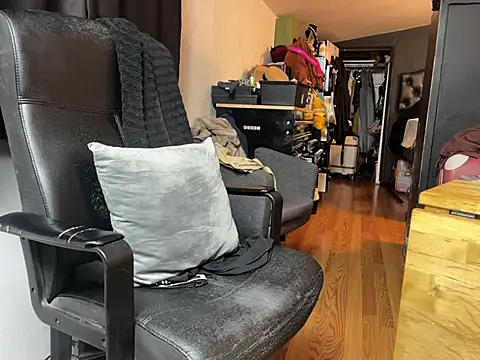 leanjamesdean online show from November 2025 04:12:02 AM