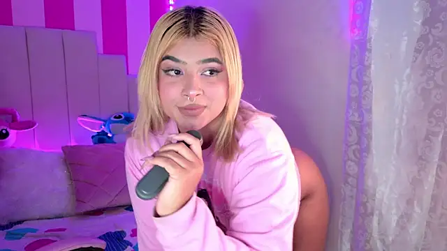 Snapshot of AliiceBrown_ chatting on January 2026 05:14:02 AM AliiceBrown online show from January 2026 05:14:02 AM