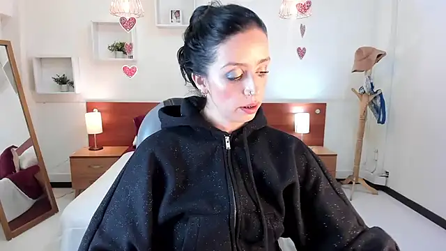 Kristen Garner online show from February 2025 12:19:02 AM