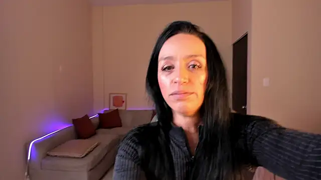 Kristen Garner online show from May 2026 08:34:01 PM