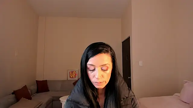 Snapshot of Kristen_Garner chatting on June 2026 07:25:01 PM Kristen Garner online show from June 2026 07:25:01 PM