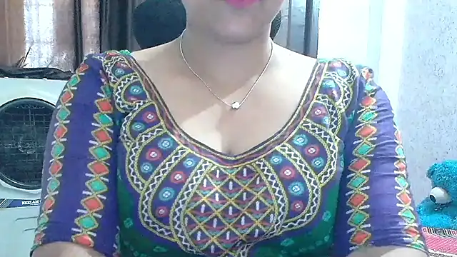 Maria 55 online show from May 2026 05:38:01 AM