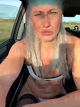 Snapshot of Dina-Light chatting on October 2025 02:16:02 PM Dina-Light online show from October 2025 02:16:02 PM