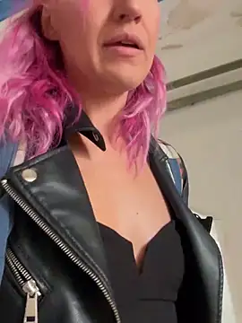 Snapshot of Dina-Light chatting on February 2025 02:44:02 PM Dina-Light online show from February 2025 02:44:02 PM