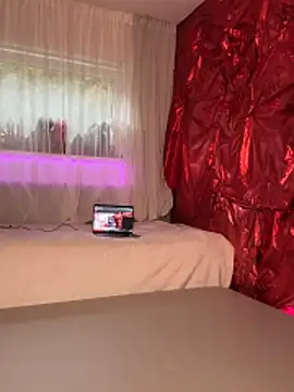 Dina-Light online show from February 2026 02:18:02 PM